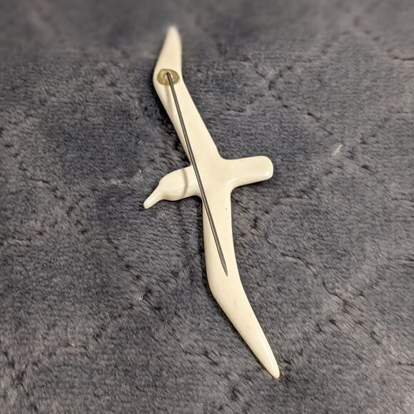 Vintage Albatross Brooche from New Zealand - Picture 5 of 9